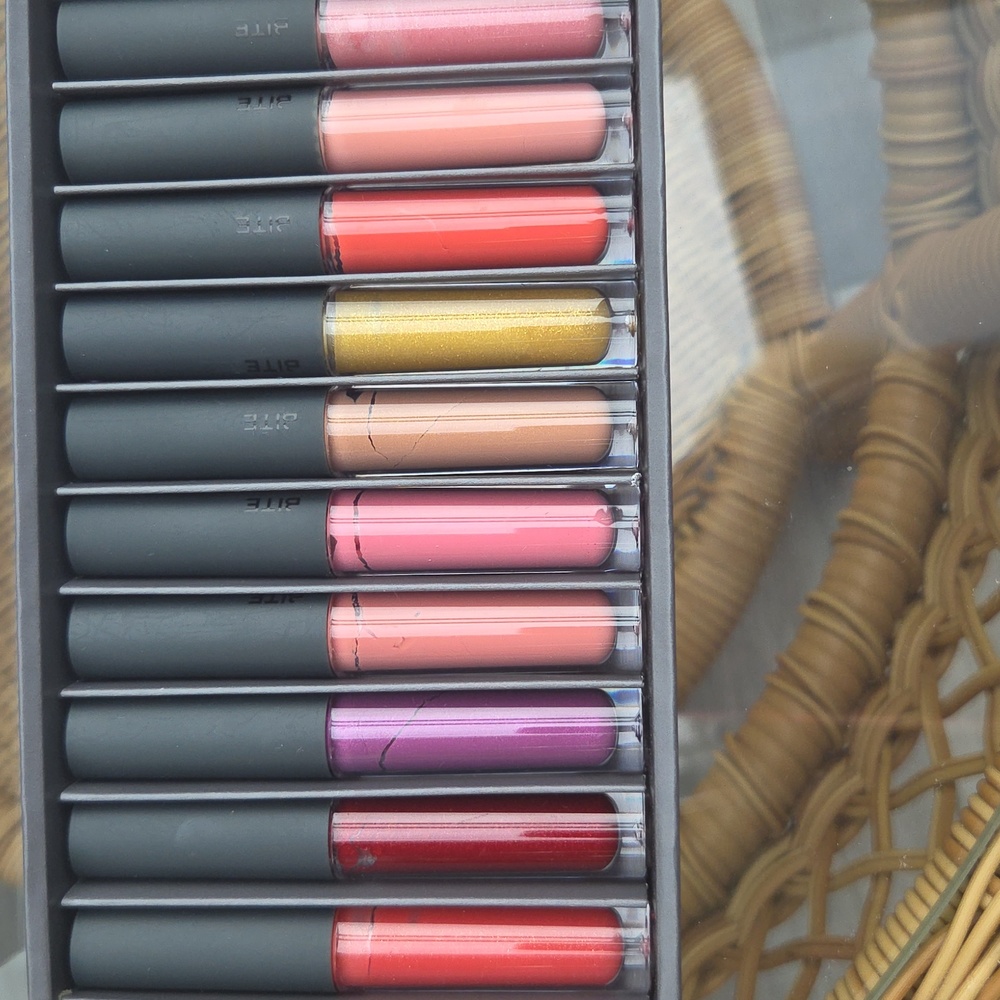Bite 15 Shades OF Sephora - Picture 2 of 6